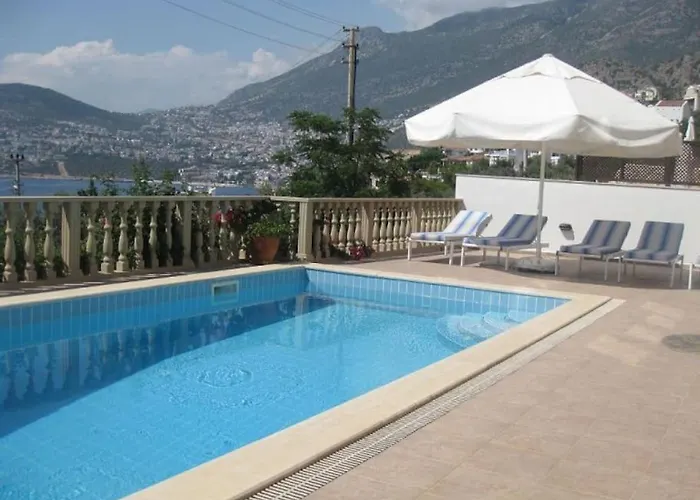 Kingfisher Вилла Каш